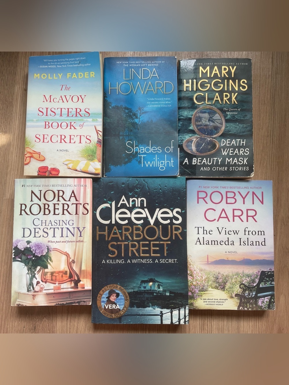 Bundle of 6 Novels — Mystery, Romance Books
